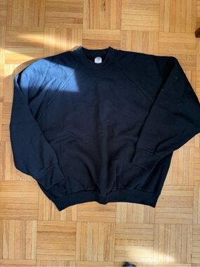 Fruit of the Loom Black Crewneck Sweatshirt